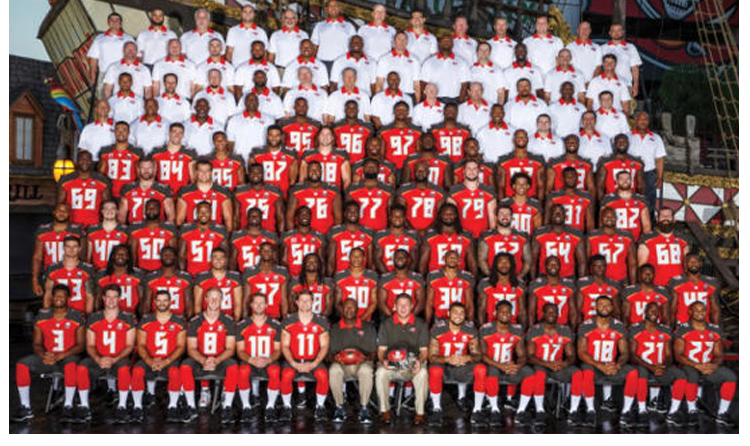 2015 Season 40 Tampa Buccaneers Team Picture